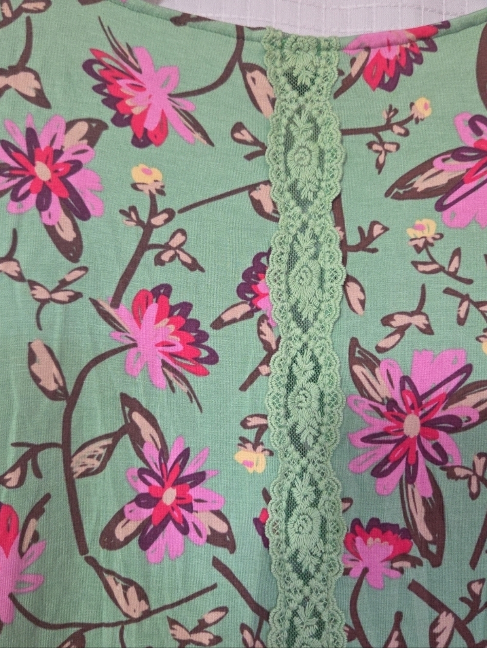 Matilda Jane Weekend Away Green Floral V-Neck Tank Size 2XL Buttery Soft - Picture 5 of 10